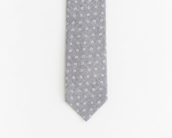 Light grey floral tie