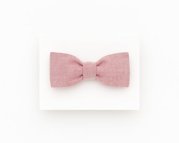 Salmon red bow tie