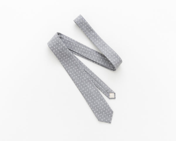 Light grey floral tie