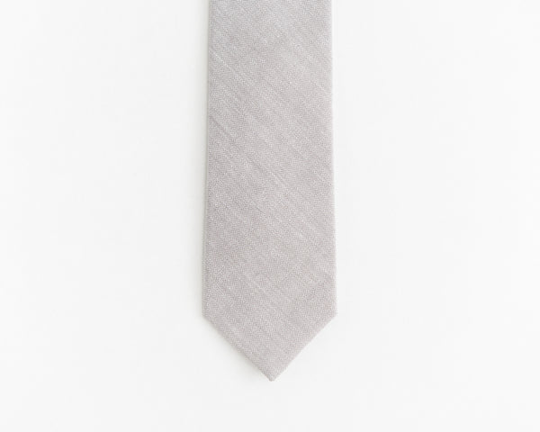 Light grey tie
