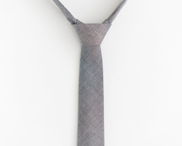 Grey tie
